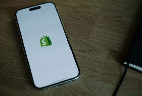 Shopify Banner